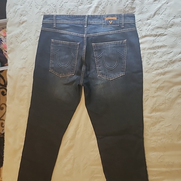 True Religion 38x32 Dark Jeans - Picture 4 of 4